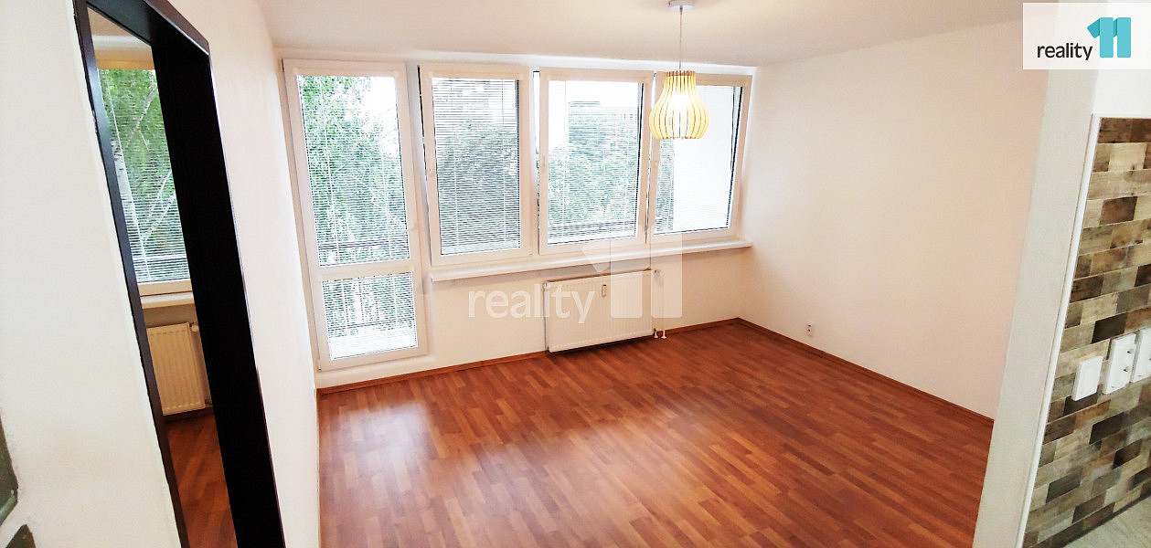 Pronájem bytu 2+kk 47 m² — photo 2