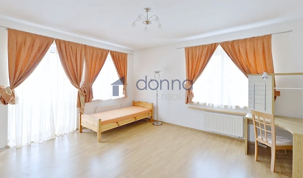 Pronájem domu 839 m² s pozemkem 1 299 m², Praha – náhled fotky 10