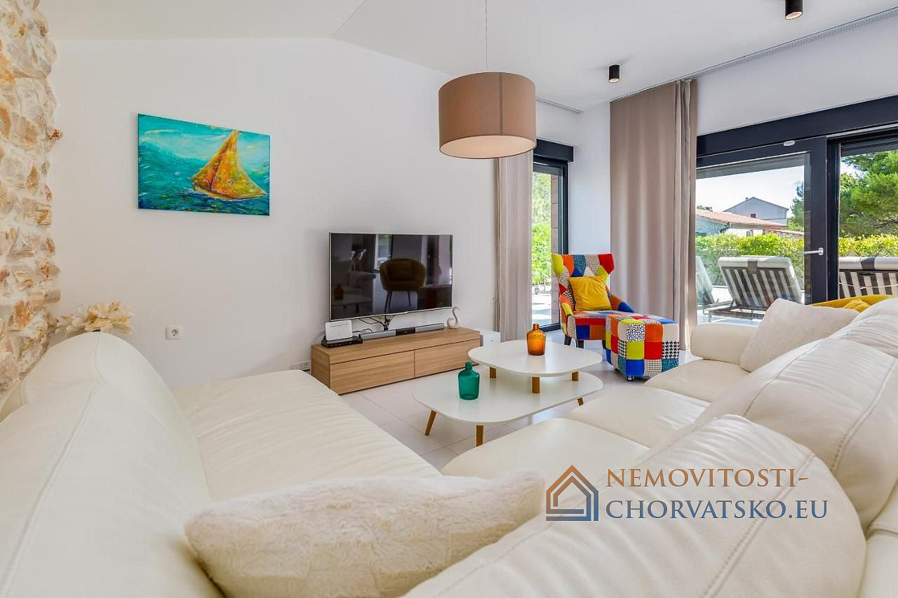 Prodej domu 172 m² s pozemkem 589 m² - Vista 5