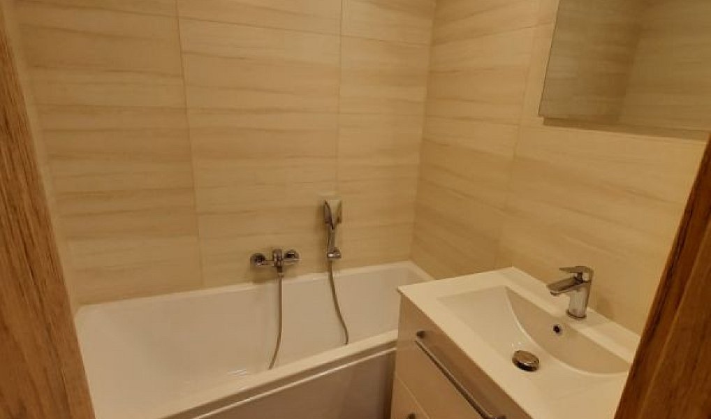 Prodej bytu 3+1 60 m², Vsetín – náhled fotky 7