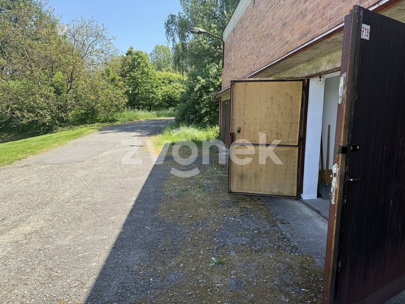 Pronájem garáže 22 m2, zlín — photo 5