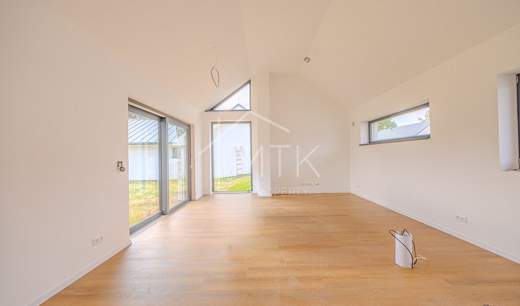 Prodej domu 106 m² s pozemkem 709 m², Šenov – náhled fotky 2