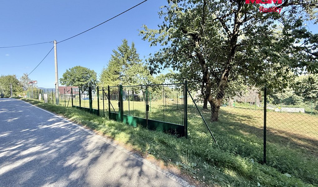 Pronájem zahrady 375 m², Stružnice – náhled fotky 2