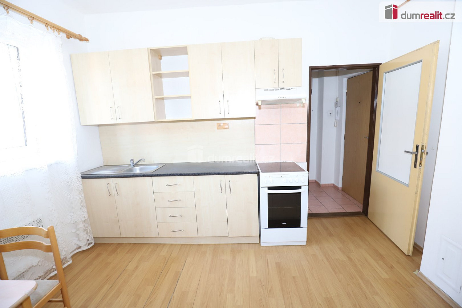 Pronájem bytu 1+1 33 m² — photo 2