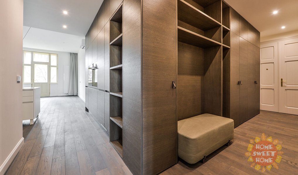 Pronájem bytu 3+kk 95 m², Praha – náhled fotky 2