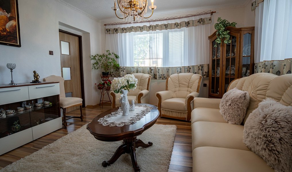 Prodej domu 180 m² s pozemkem 809 m², Hrochův Týnec – náhled fotky 11