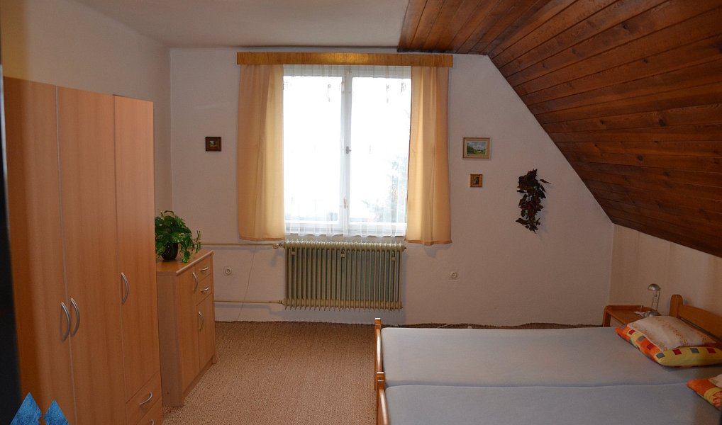 Prodej domu 180 m² s pozemkem 1 214 m², Strážné – náhled fotky 23