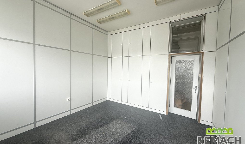 Pronájem obchodních prostor 20 m², Staré Město – náhled fotky 3