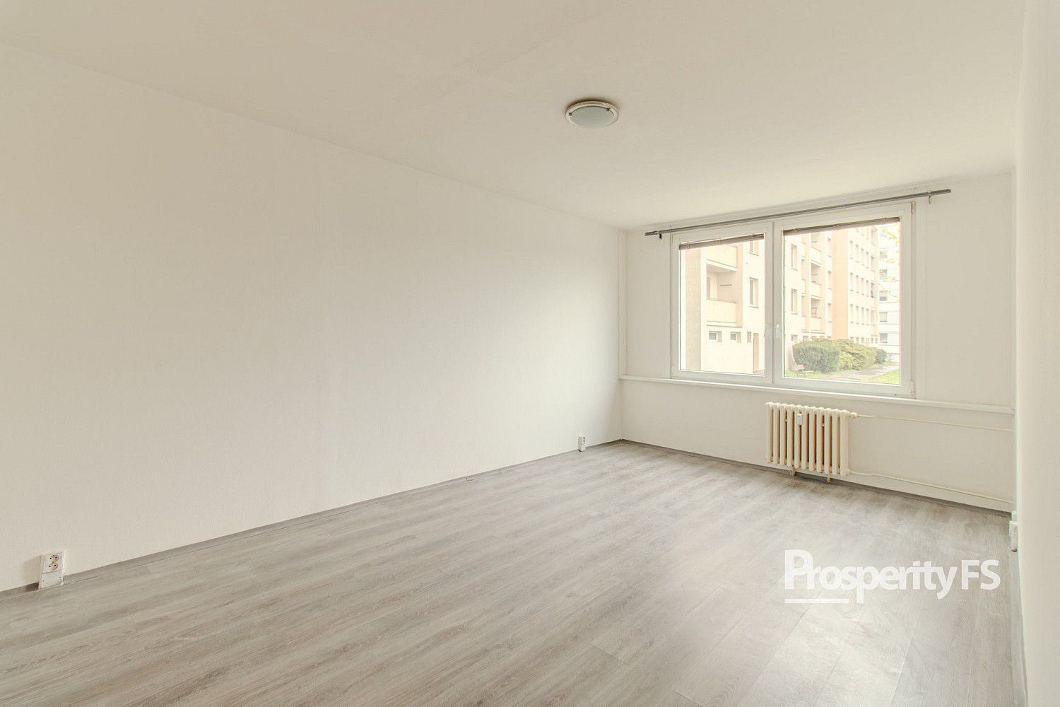 Pronájem bytu 1+1 40 m² — photo 2