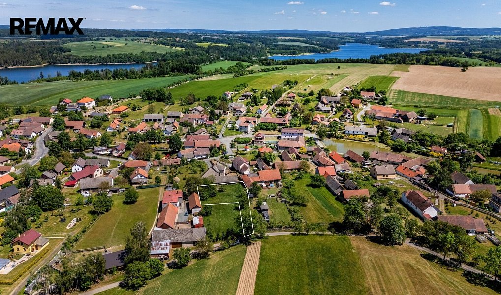 Prodej stavebního pozemku 1 087 m², Bernartice – náhled fotky 6