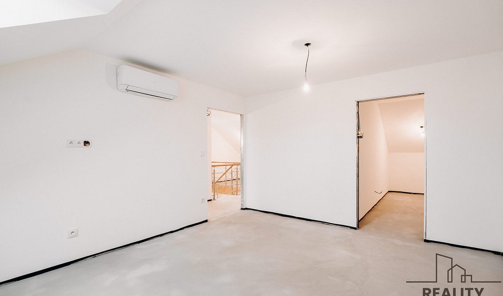 Prodej domu 133 m² s pozemkem 160 m², Hodonín – náhled fotky 17