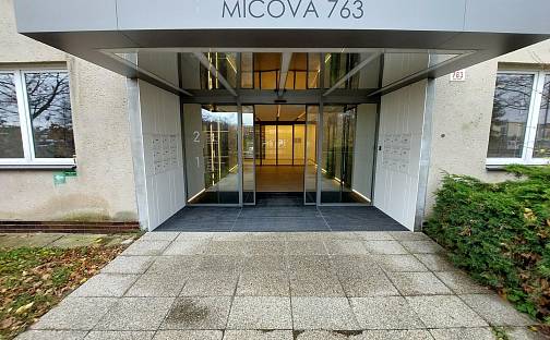 Pronájem kanceláře 71 m², Dr. Holubce, Třebíč - Nové Dvory