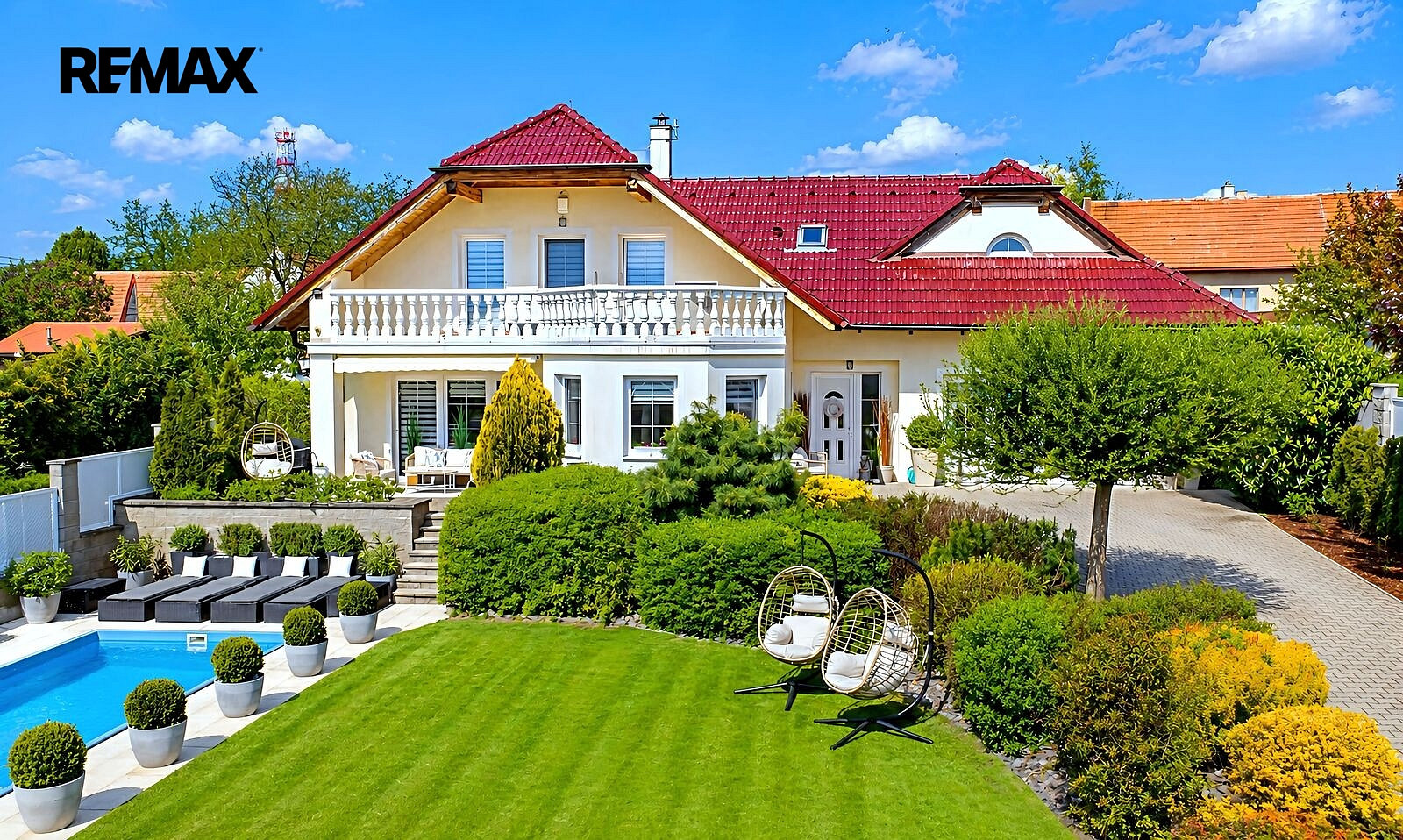 Prodej domu 243 m² s pozemkem 1 018 m²