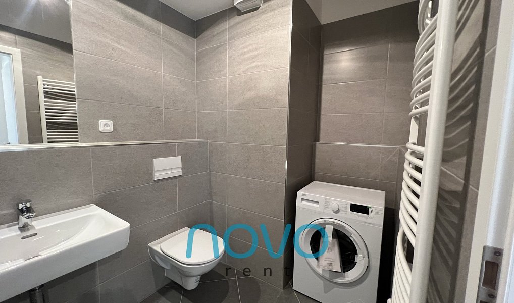Pronájem bytu 1+kk 34 m², Praha – náhled fotky 7