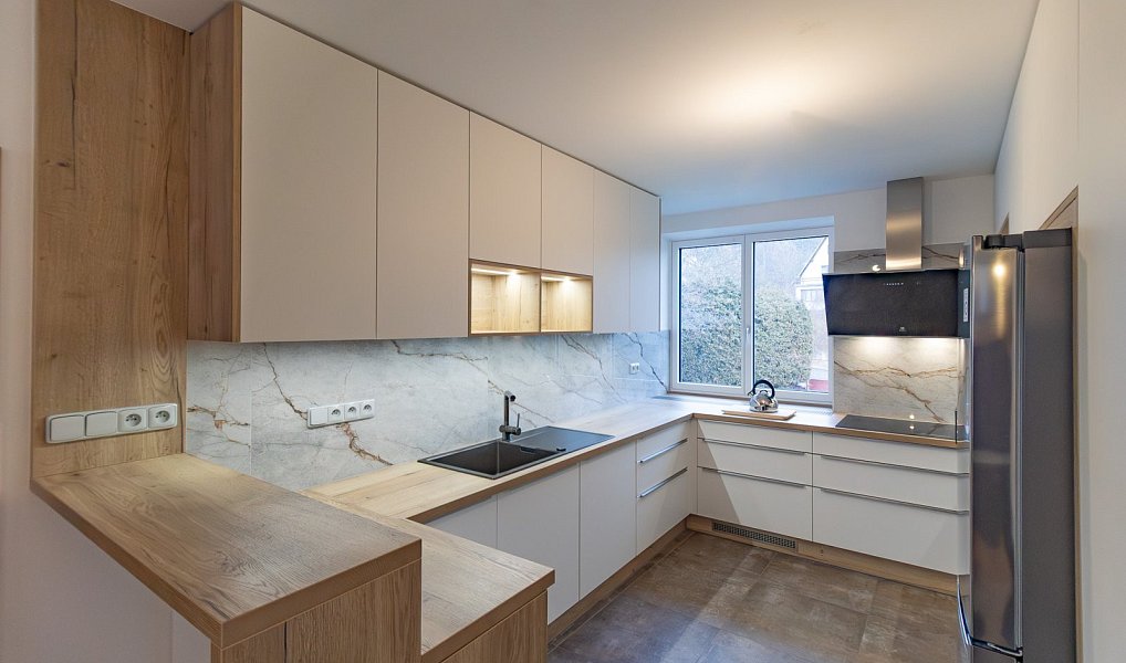 Prodej domu 265 m² s pozemkem 1 212 m², Sušice – náhled fotky 3