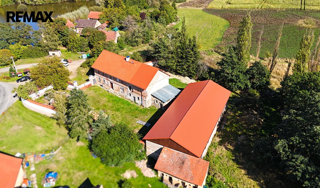Prodej domu 710 m² s pozemkem 2 962 m², Prostiboř – náhled fotky 4