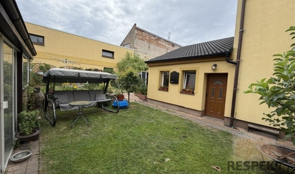 Prodej domu 204 m² s pozemkem 375 m², Kladno – náhled fotky 13