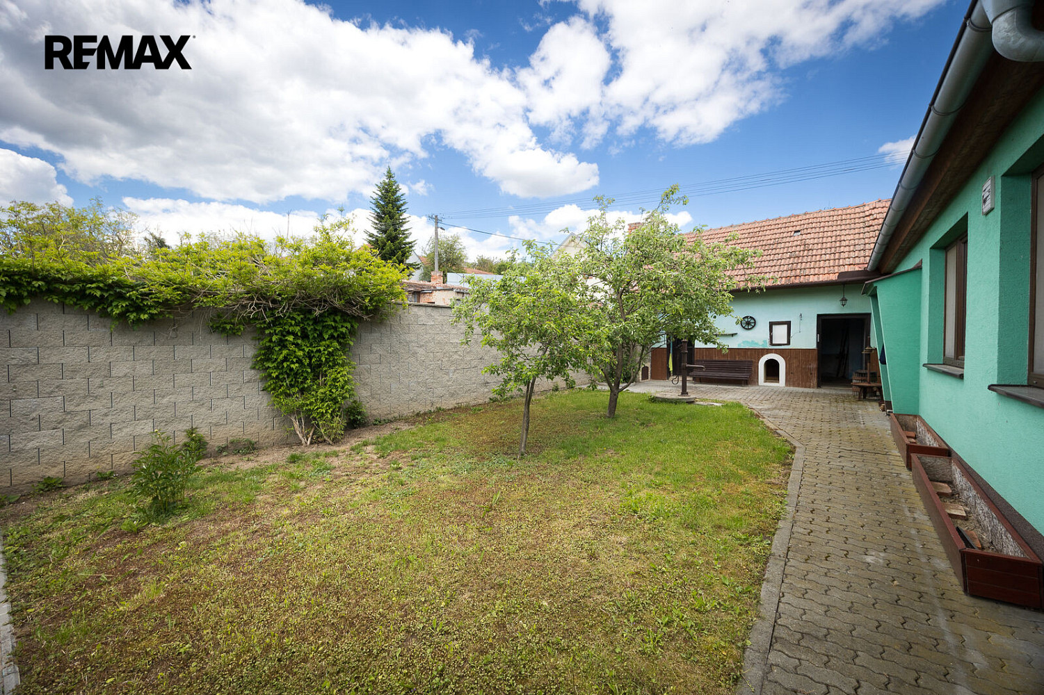 Prodej domu 300 m² s pozemkem 653 m²