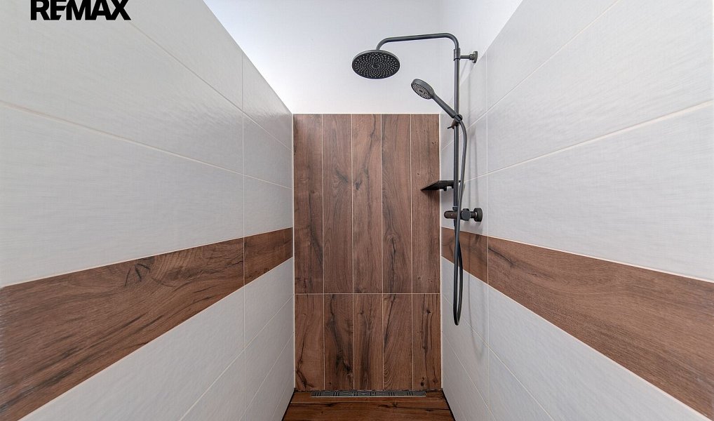 Prodej domu 107 m² s pozemkem 1 774 m², Stružná – náhled fotky 23
