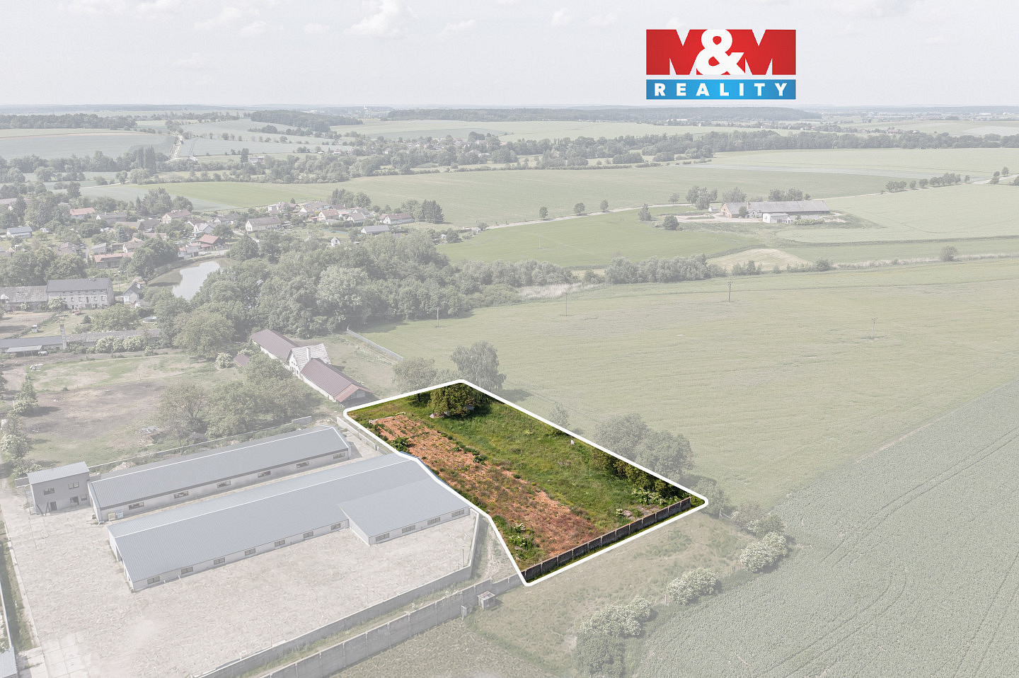 Prodej komerčního pozemku 3 540 m²