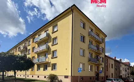 Prodej bytu 3+1 80 m², K Višňovce, Pardubice - Zelené Předměstí