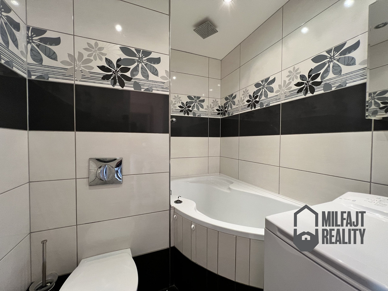 Pronájem bytu 1+1 39 m² - Widok 3