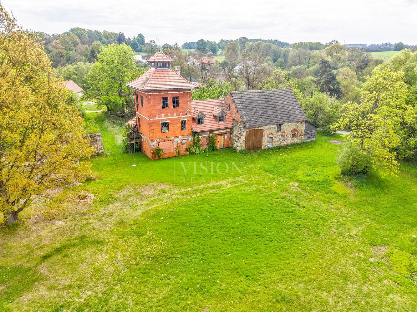 Prodej komerčního objektu (jiného typu) 250 m²