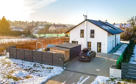 Prodej domu 138 m² s pozemkem 419 m², Hrobice, okres Pardubice