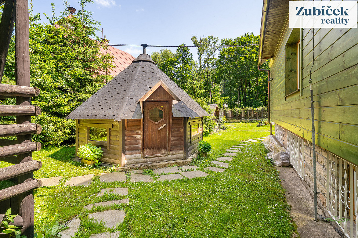 Prodej domu 550 m² s pozemkem 1 419 m² – další