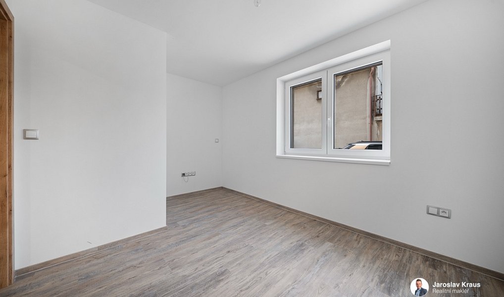 Prodej domu 134 m² s pozemkem 176 m², Nová Paka – náhled fotky 11