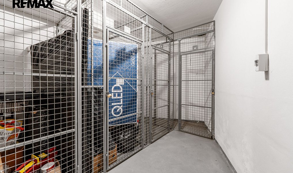 Pronájem bytu 2+kk 68 m², Praha – náhled fotky 19