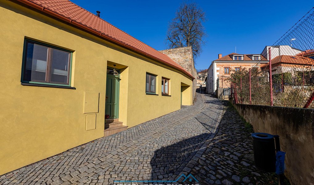 Prodej domu 184 m² s pozemkem 184 m², Znojmo – náhled fotky 25