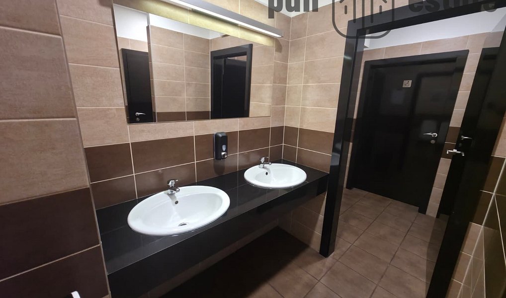 Pronájem obchodních prostor 863 m², Zlín – náhled fotky 7