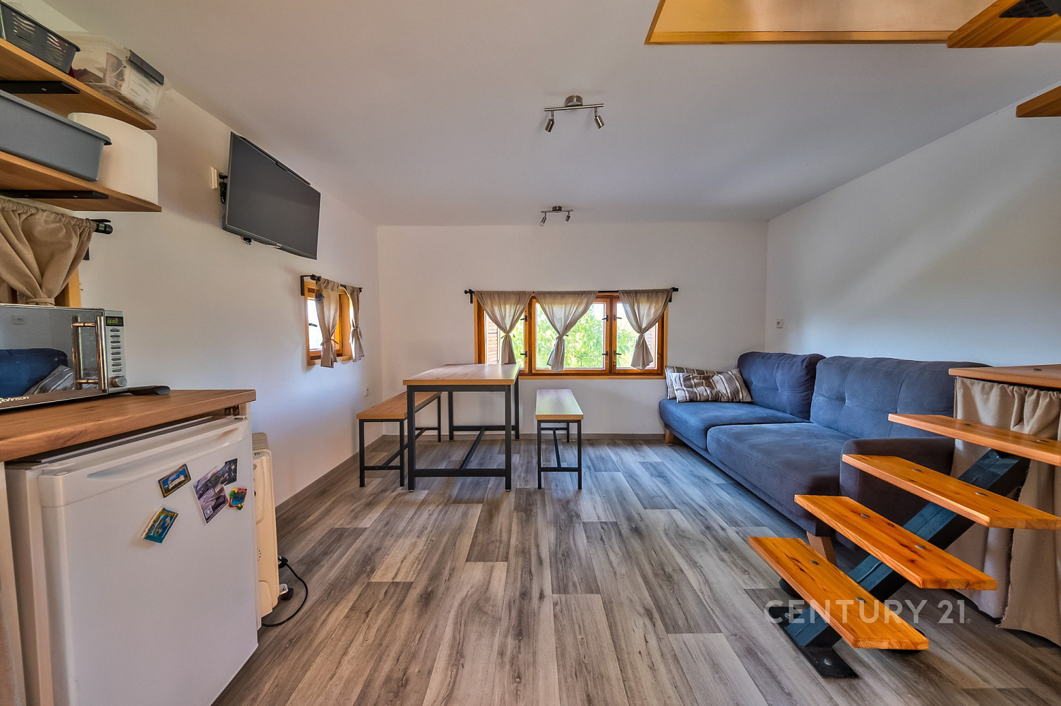 Prodej stavebního pozemku 2 003 m² – fotografie 4