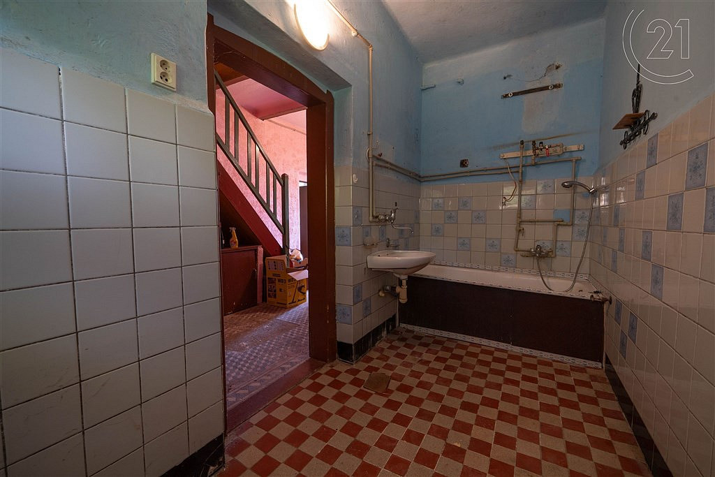 Prodej domu 488 m² s pozemkem 1 781 m² – další