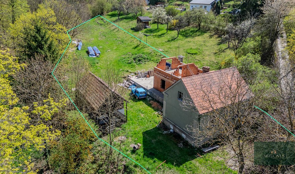 Prodej domu 200 m² s pozemkem 1 891 m², Plasy – náhled fotky 3