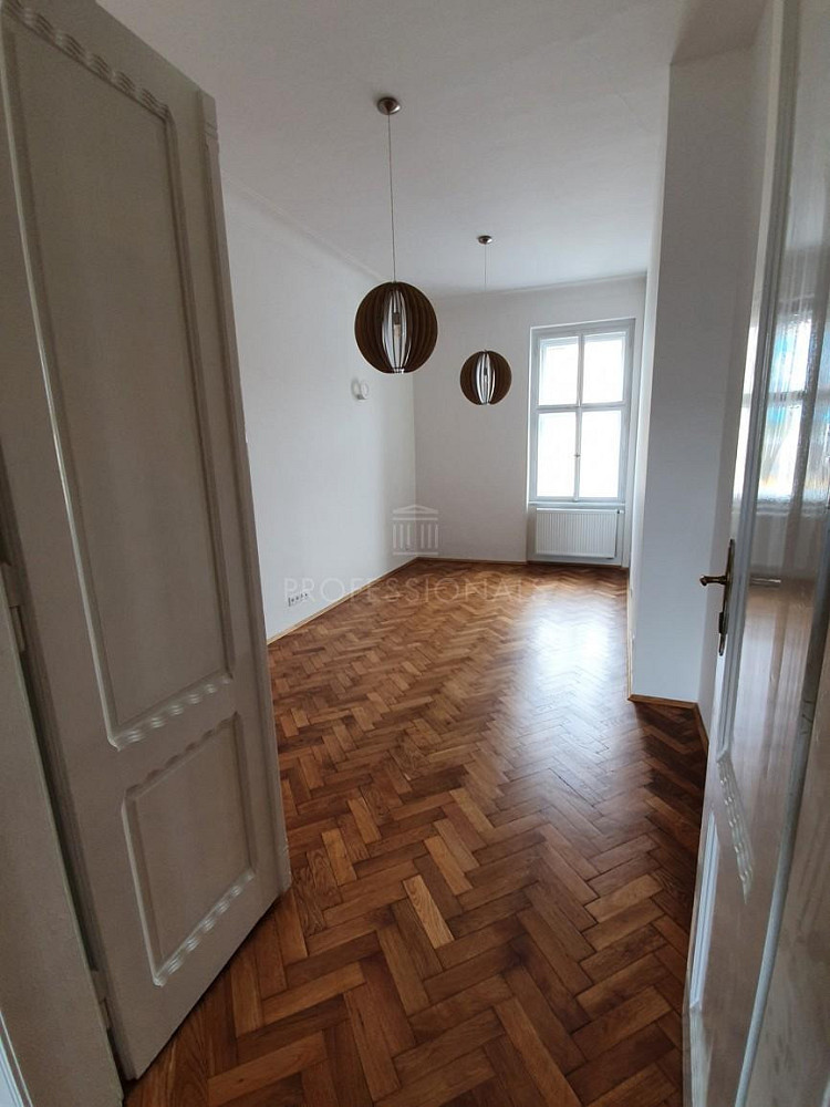 Pronájem bytu 3+kk 72 m² – fotografie 2