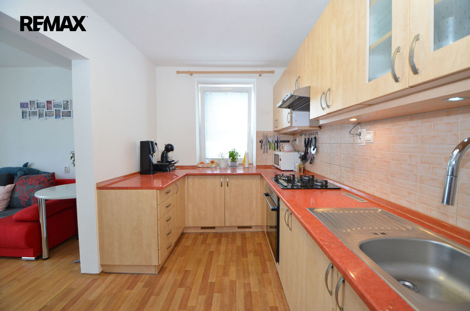 Prodej domu 160 m² s pozemkem 777 m² – fotografie 2