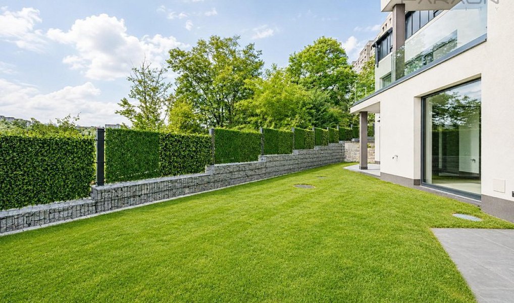 Prodej domu 305 m² s pozemkem 362 m², Praha – náhled fotky 25