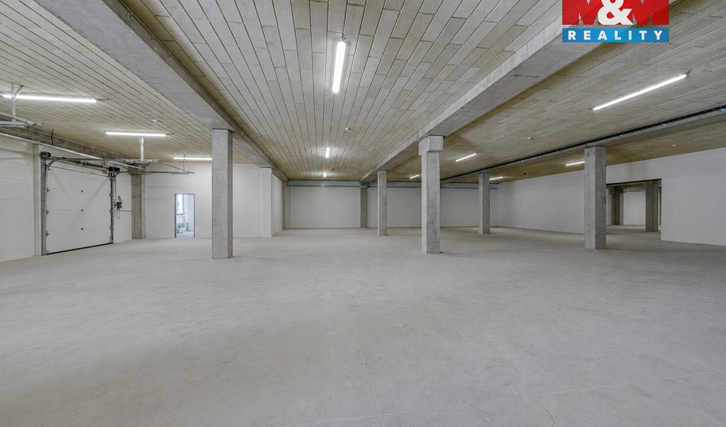 Pronájem skladovacích prostor 2 200 m², Cheb – náhled fotky 7