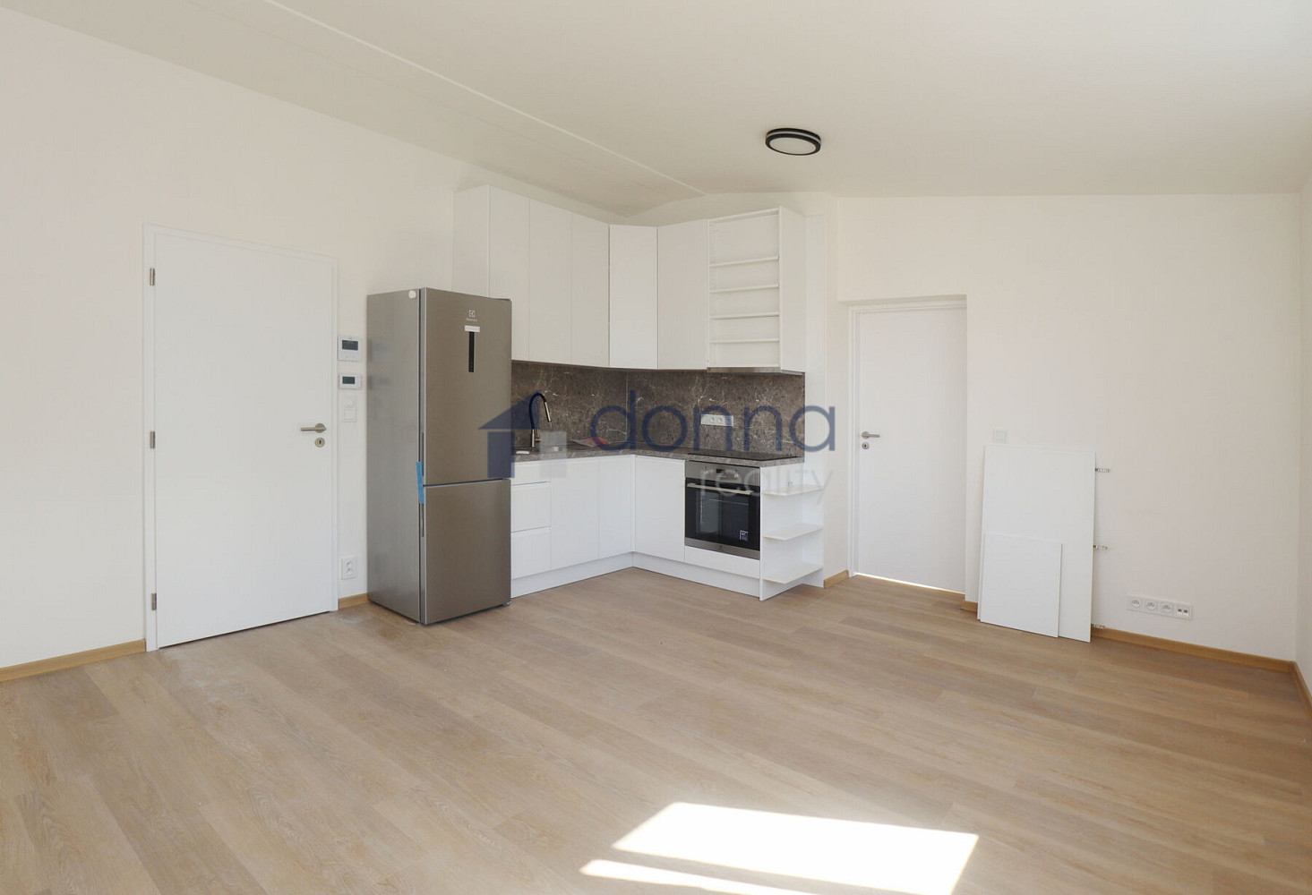 Pronájem bytu 2+kk 45 m² – fotografie 4