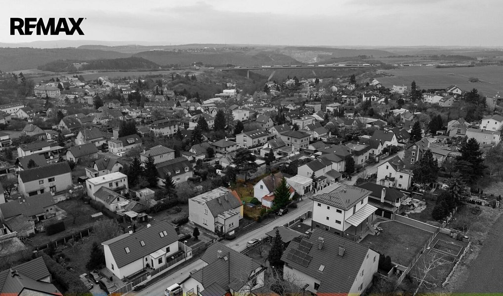 Prodej stavebního pozemku 705 m², Praha – náhled fotky 16