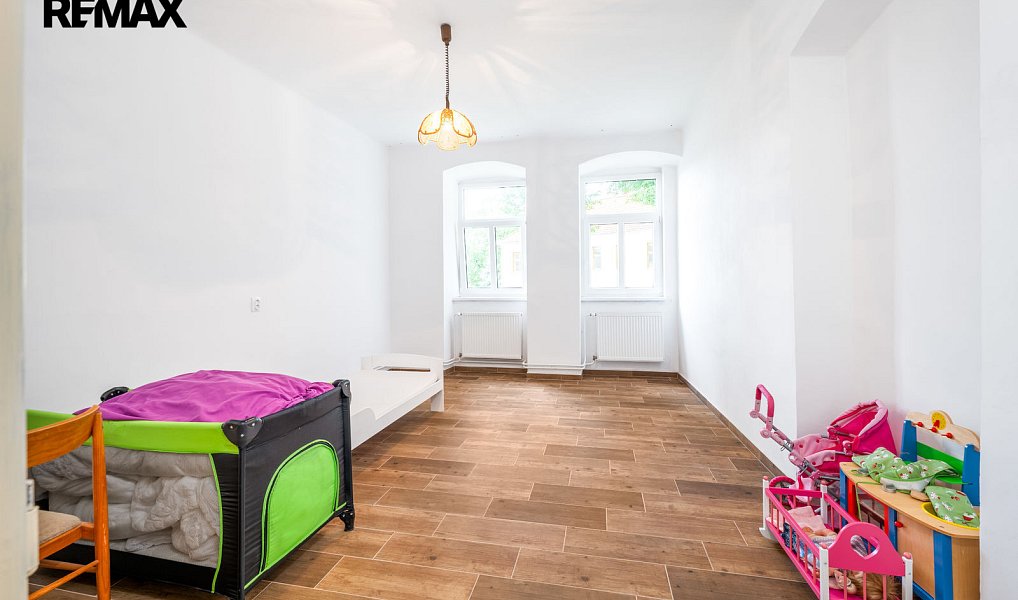 Prodej domu 363 m² s pozemkem 1 624 m², Paračov – náhled fotky 33