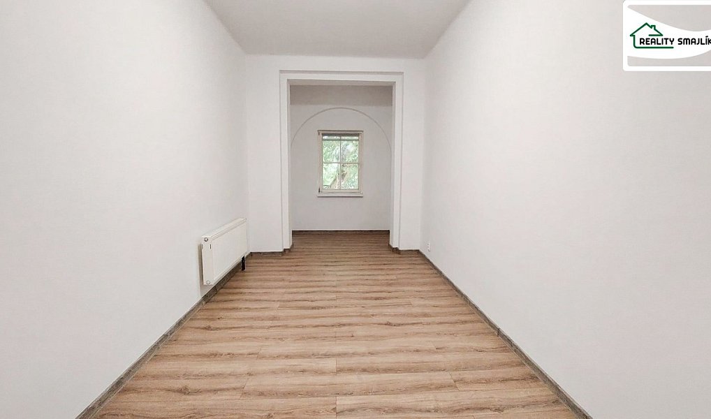 Pronájem bytu 2+1 80 m², Cheb – náhled fotky 4