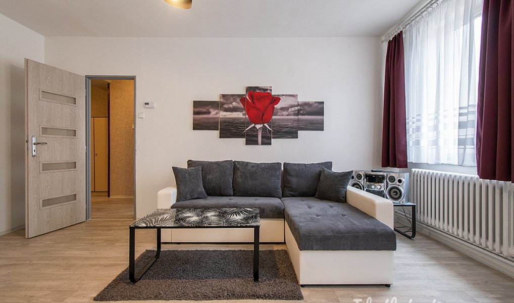 Pronájem bytu 2+1, 75 m², Vinohrady - Praha 3, Praha