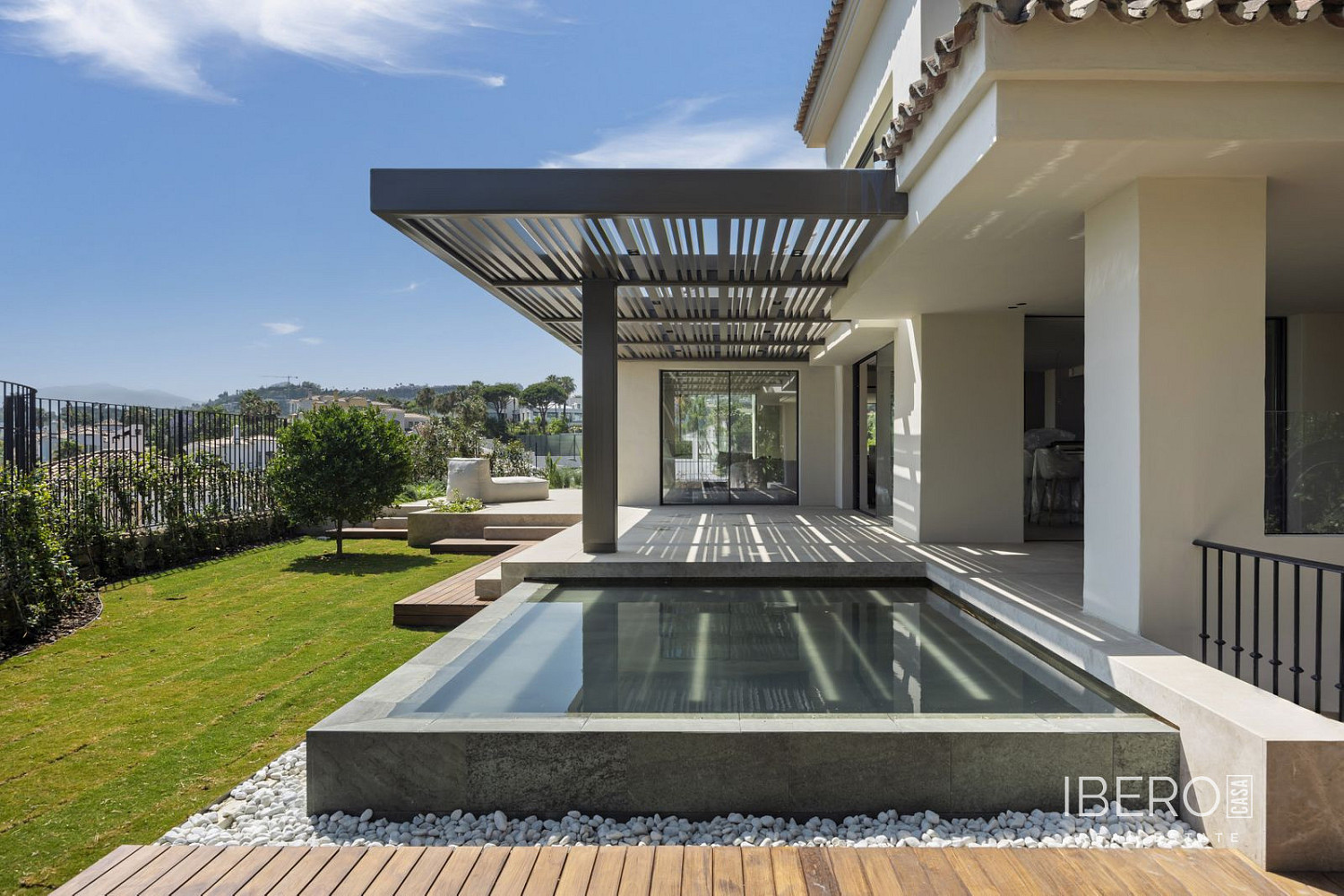 Prodej domu 785 m² s pozemkem 1 085 m²