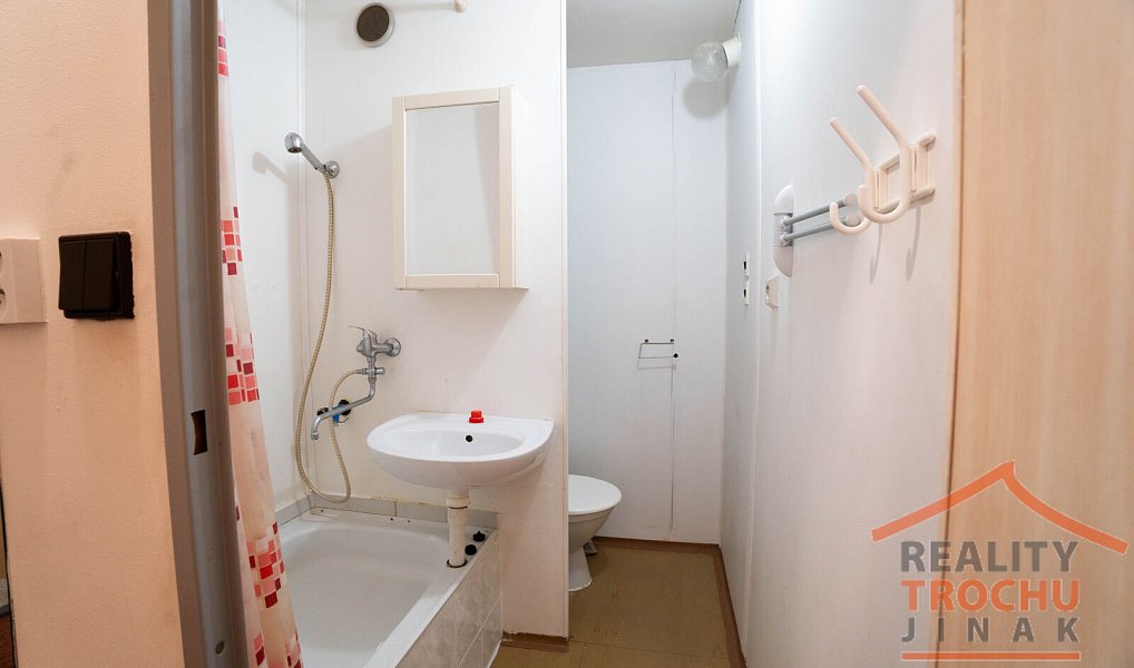 Prodej bytu 1+kk 32 m², Hradec Králové – náhled fotky 5