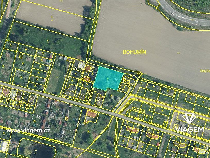 Prodej stavebního pozemku 1 915 m²
