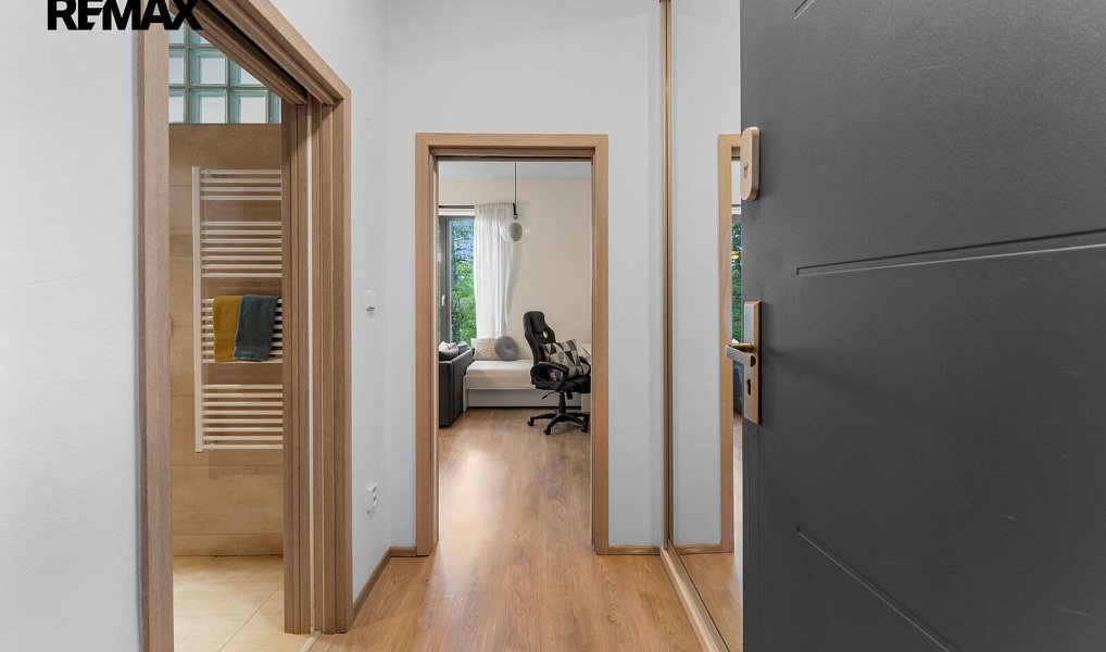 Prodej bytu 1+kk 29 m², Praha – náhled fotky 13