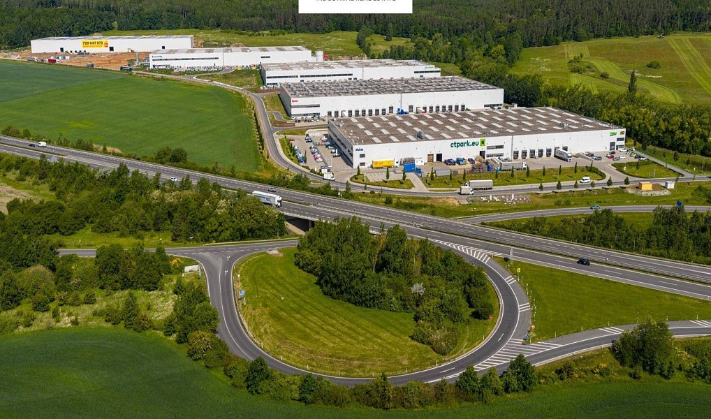 Pronájem výrobních prostor 13 992 m², Cerhovice – náhled fotky 4